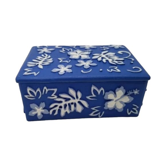 Trinket Box Hawaiian Blue & White Floral Botanical Ceramic KC Company - Picture 2 of 6